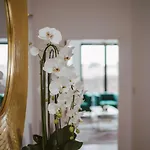 Riverside Apartment York