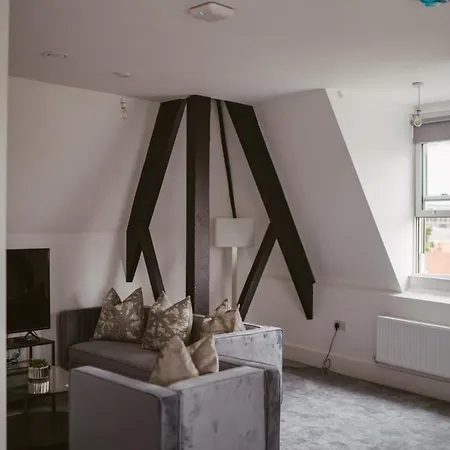 Riverside * ヨーク