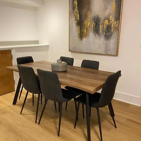 Riverside アパート