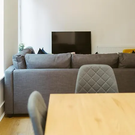 Riverside Apartment *