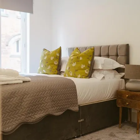 Riverside Apartment *